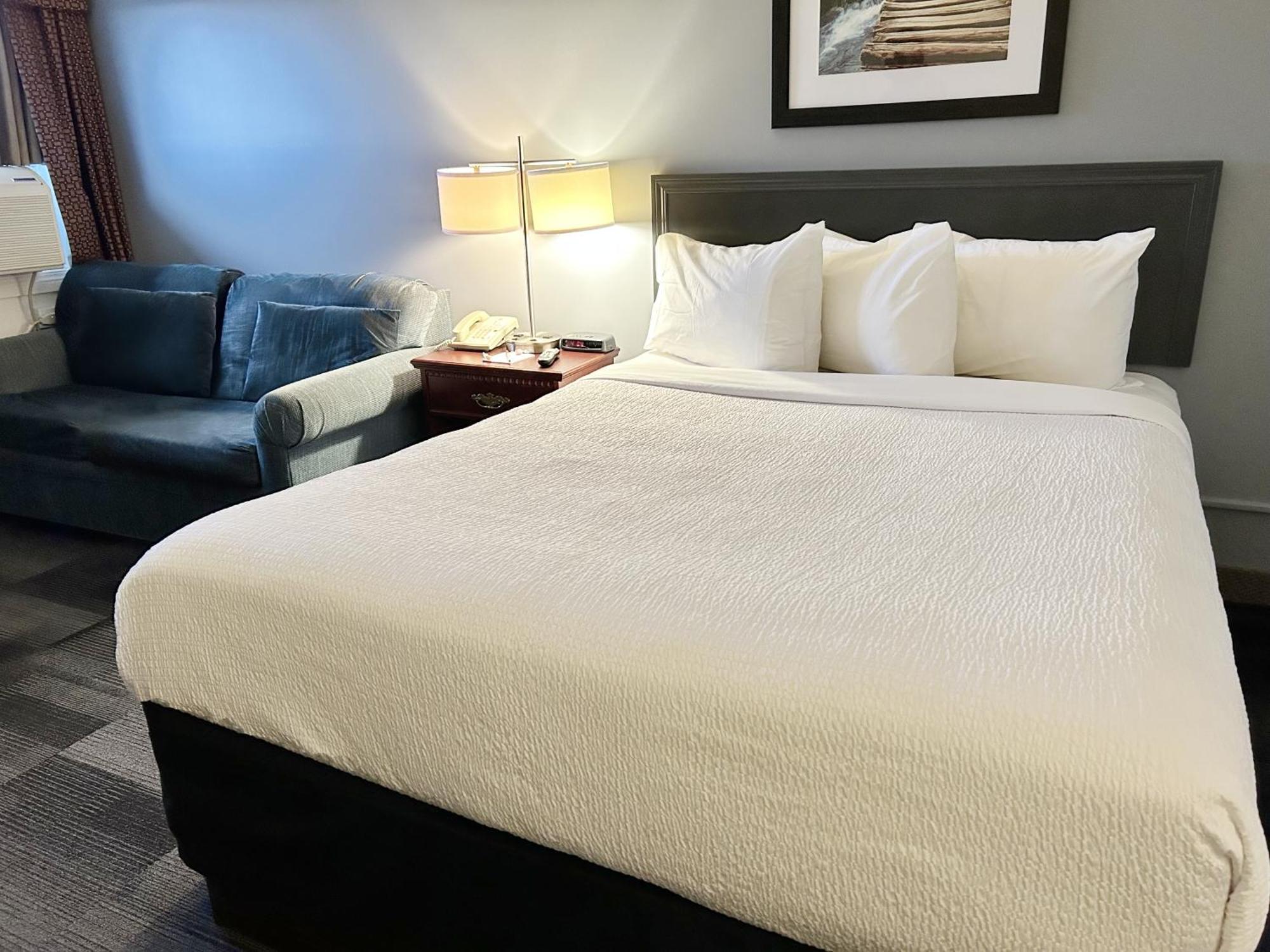 Days Inn & Conference Centre By Wyndham Camrose Norsemen Luaran gambar