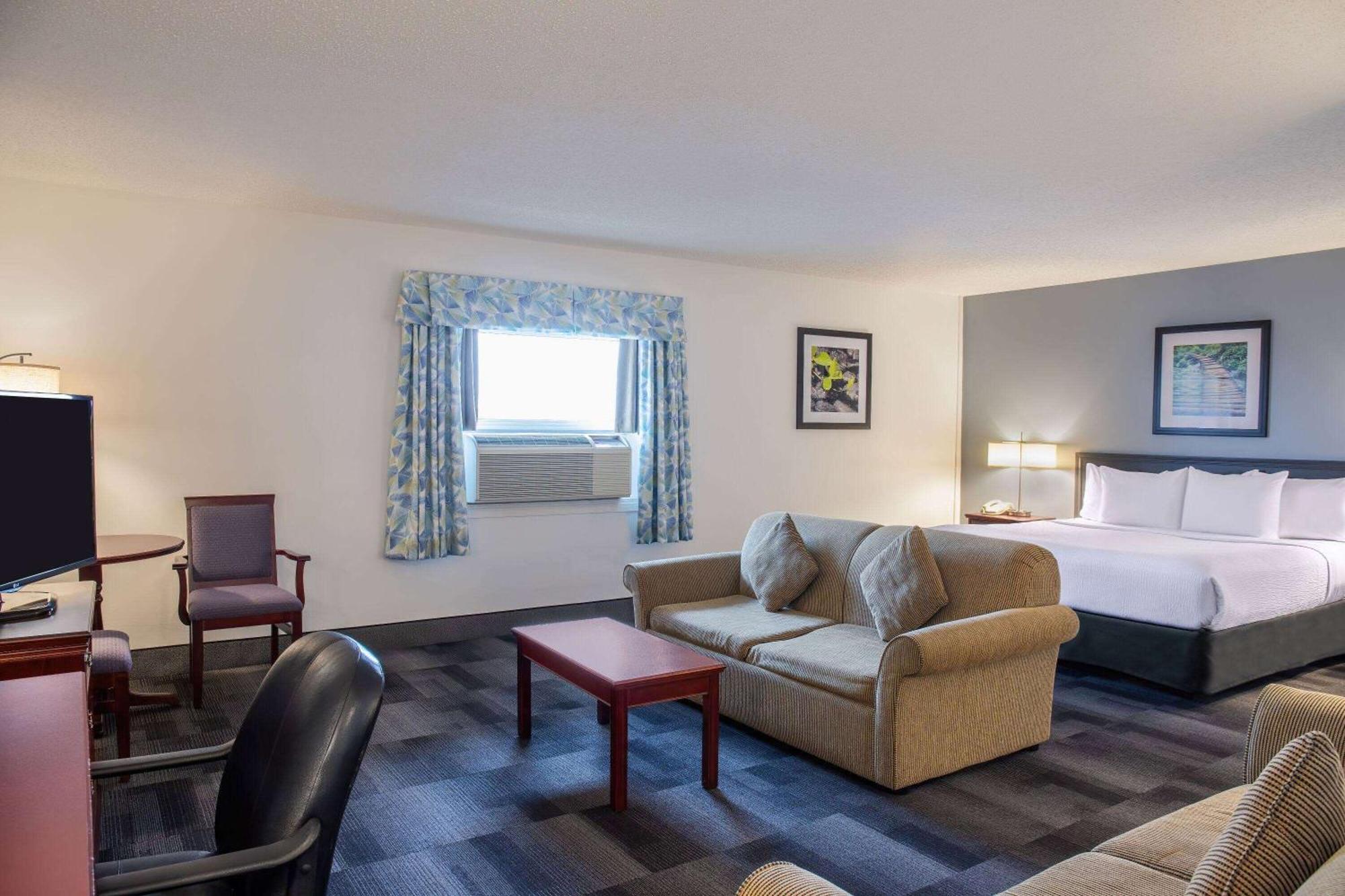 Days Inn & Conference Centre By Wyndham Camrose Norsemen Luaran gambar
