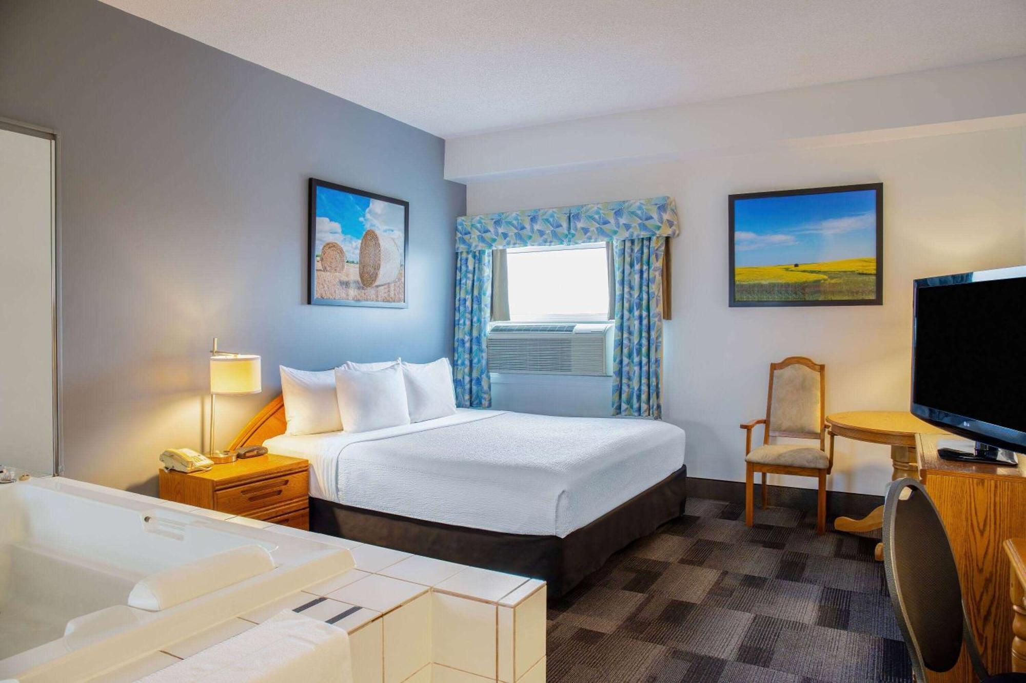 Days Inn & Conference Centre By Wyndham Camrose Norsemen Luaran gambar