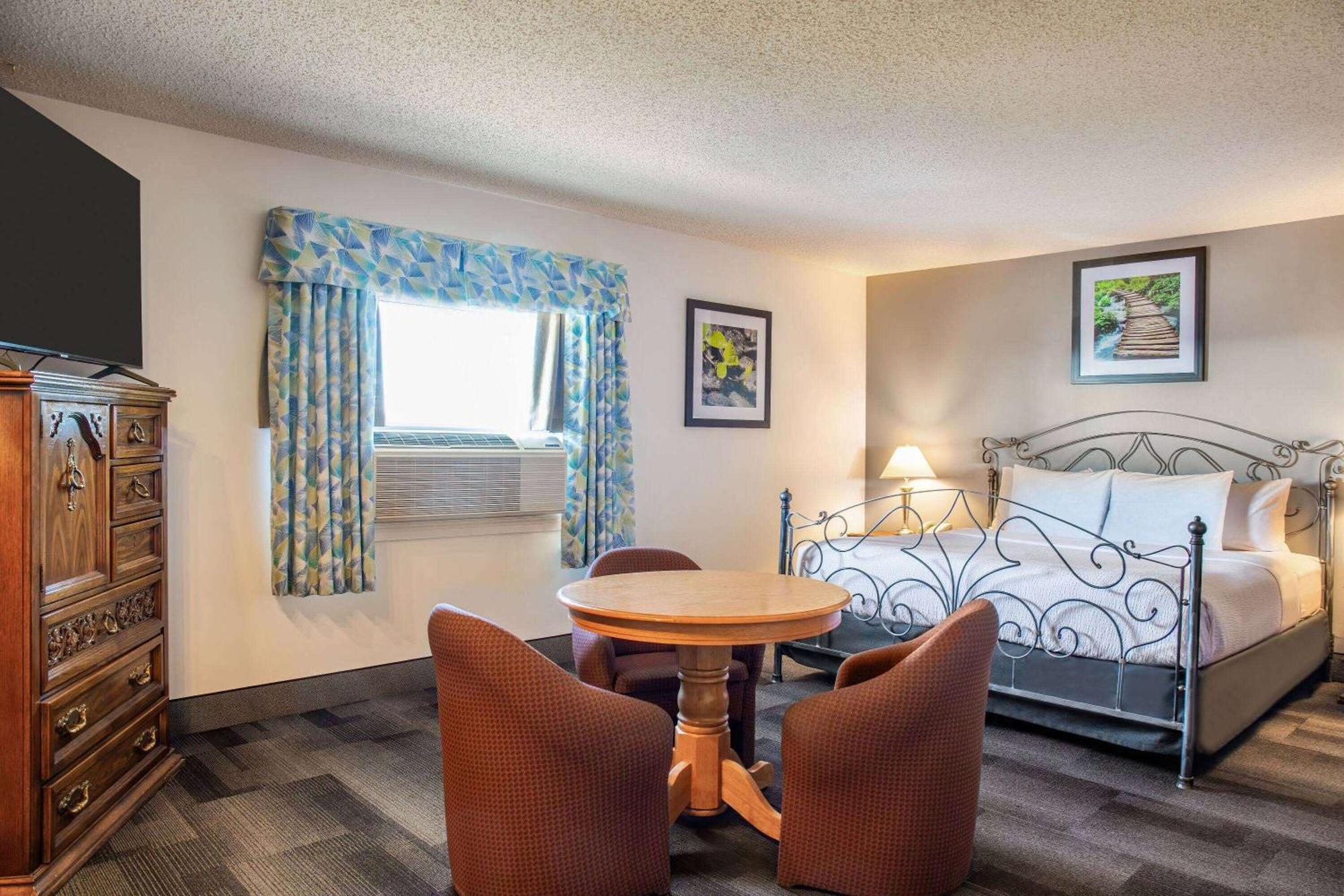 Days Inn & Conference Centre By Wyndham Camrose Norsemen Luaran gambar